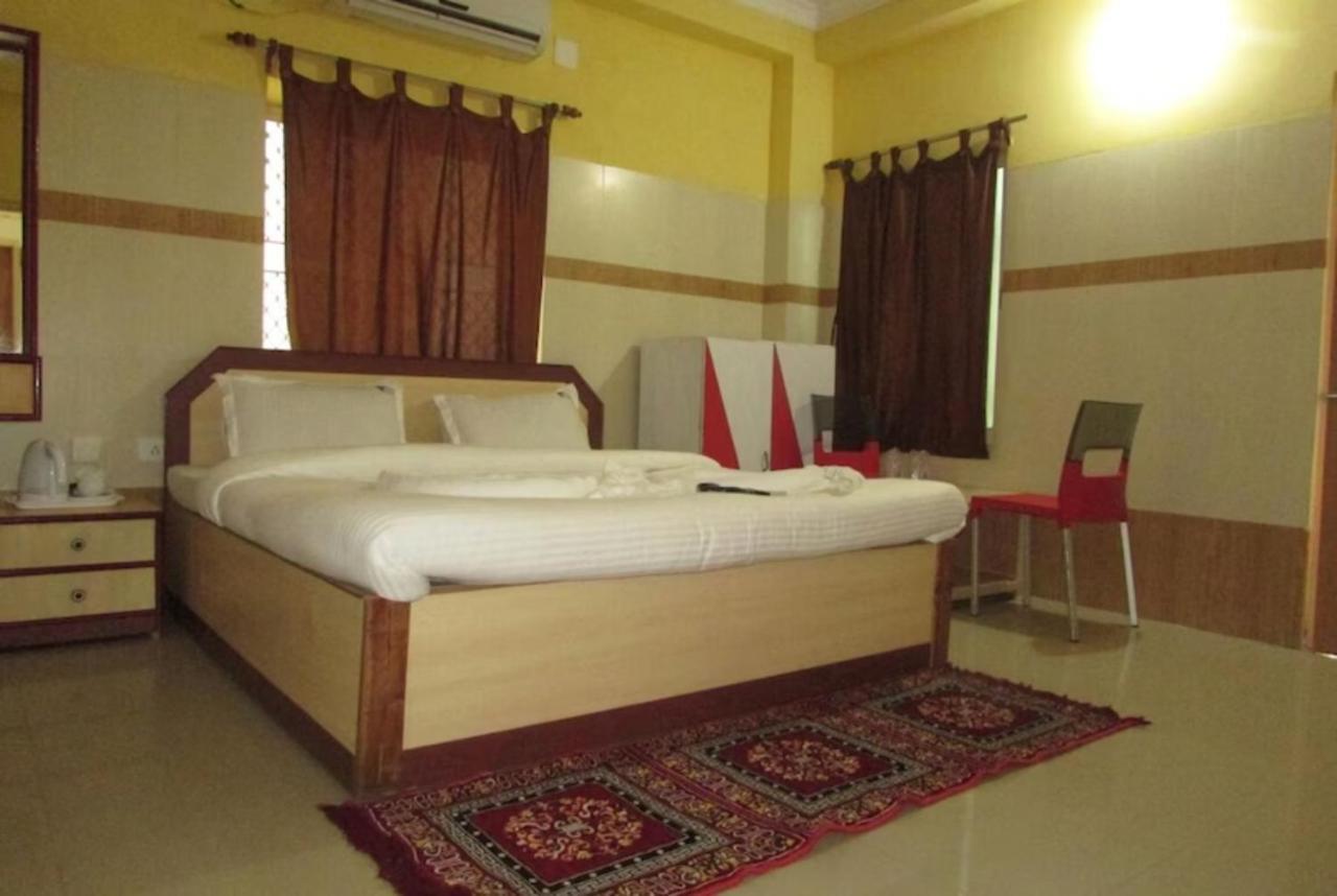 Goroomgo Star Inn Sea View Puri Exterior foto